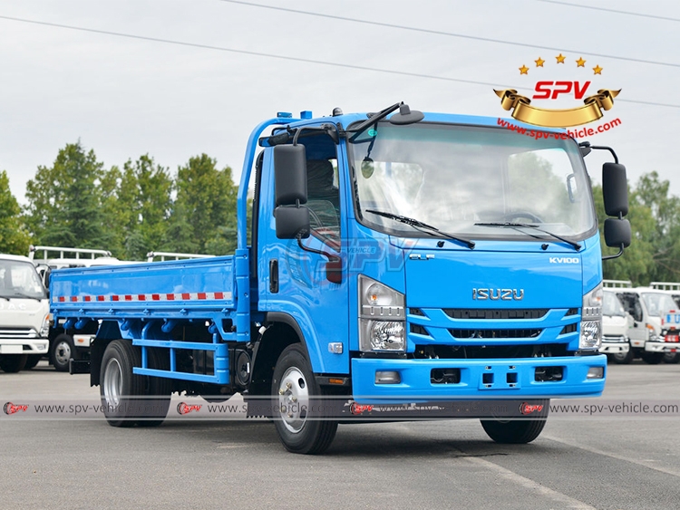ISUZU NPR Goods Truck - Front Right Side